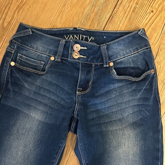 Vanity Women’s Jeans Size 26 - Picture 2 of 5